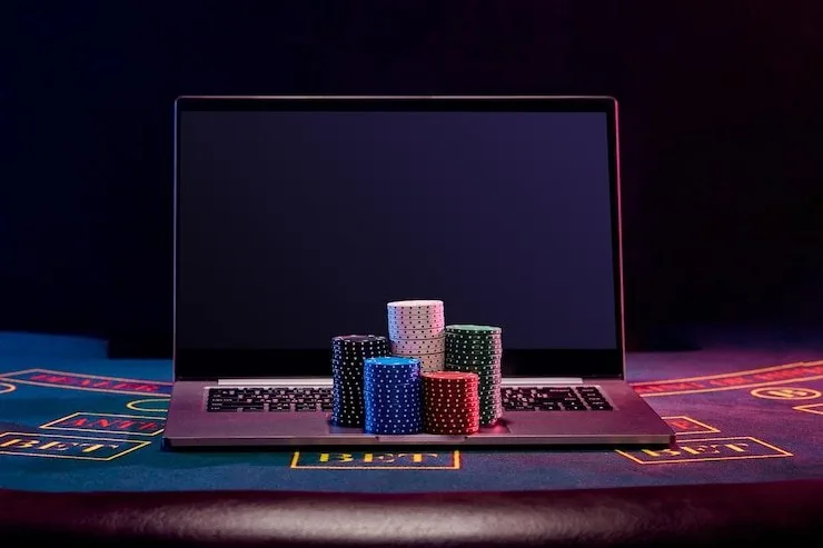pkrbat Play from Any Screen, Any Time